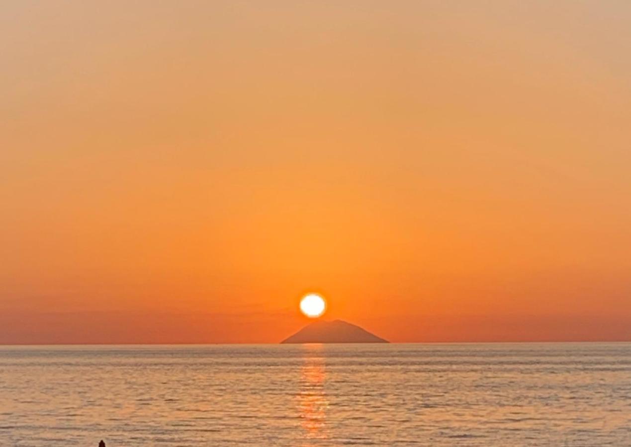 Boutique Apartment With Beach Within Walking Distance, Near Tropea Паргелия Екстериор снимка